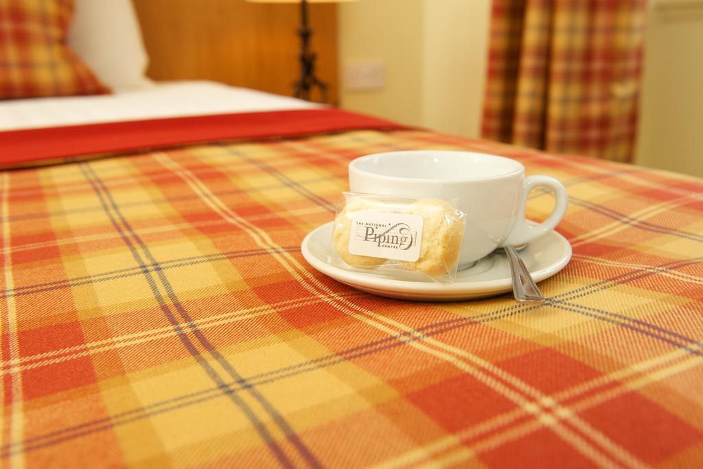 The Pipers' Tryst Hotel Γλασκώβη Εξωτερικό φωτογραφία